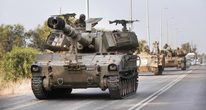 가자지구 향하는 이스라엘 전차부대