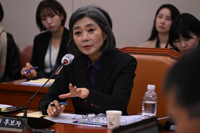김행 여성가족부 장관 후보자가 지난 5일 국회에서 열린 인사청문회에서 의원 질의에 답변하고 있다.  안주영 전문기자