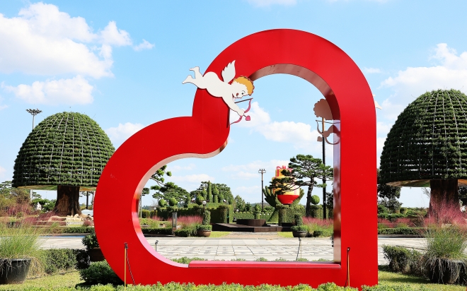 ‘2023 대한민국 국향대전’ 개최를 앞두고 있는 함평 엑스포공원 전경.