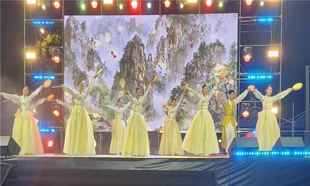 지난 6일부터 8일까지 잠원한강공원 다목적운동장에서 성황리에 개최된 ‘2023 가을, 빛과 소리 축제’