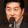 김상중, ‘나무위키’ 올라온 흑역사 “명예훼손” 주장…방심위 판단은