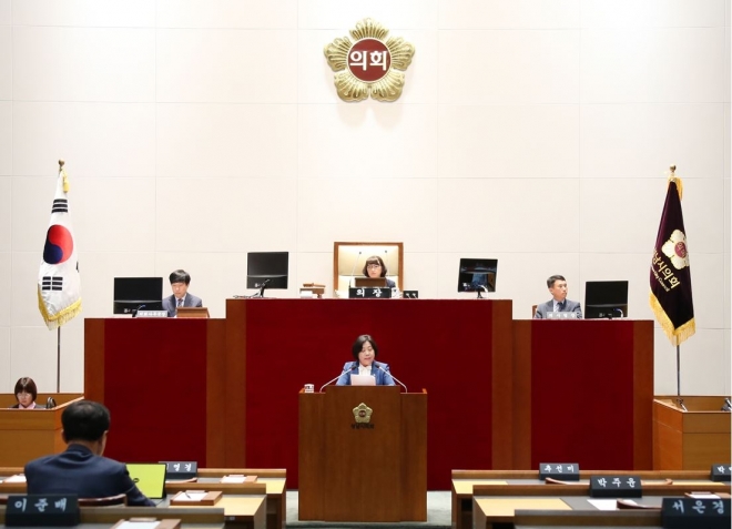 성남시의회 제287회 제1차 본회의에서 5분 자유발언을 하는 성해련 의원. 성남시의회 제공