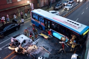 2명 숨진 ‘택시 역주행’ 사고, “기사가 가속페달 밟아”…국과수 감정