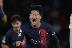 이강인, AC밀란 상대로 PSG·챔스 데뷔골…‘풀타임’ 황인범 활약(종합)