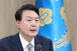 尹 “지금보다 더 민생 파고들 것 … 국민 직접 소통 시스템 정착”