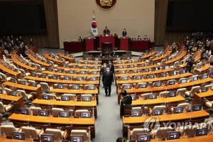 [사설] 총선 앞 예산 심의, 퍼주기 유혹 떨쳐라