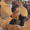 중국 핼러윈 참가자들 코로나 방역요원 복장으로 사회 비판