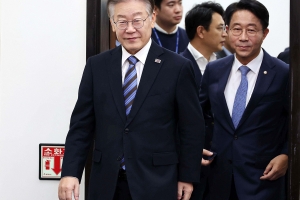 이재명 대표 “성장률 3% 회복을 위한 제안” [서울포토]