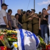 억류 중 숨진 19세 이스라엘 女병사 시신 찾아낸 날 장례…하마스 “공습에 희생”