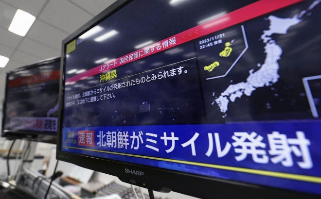 ‘북 주장’ 군사정찰위성 발사 속보 전하는 일본 TV