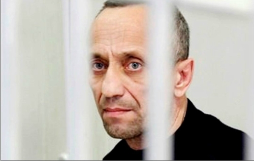 여성 83명을 성폭행한 후 살해한 혐의를 받는 러시아 연쇄살인범이 자신의 범행을 또 자백해 징역 10년을 추가 선고 받았다. 시베리아 타임스 캡처