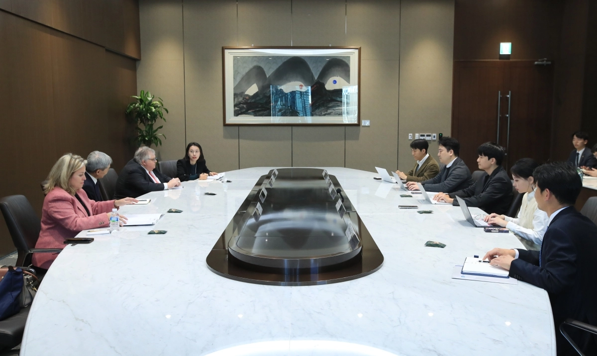 BIS 사무총장 “글로벌 금리인상 거의 끝나”