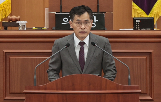 이기재 서울 양천구청장이 양천구의회에서 시정연설을 하고 있다. 2023.11.28 양천구 제공