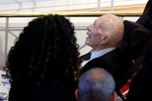 77년 해로한 로절린 배웅하는 카터 전 美대통령…29일 …