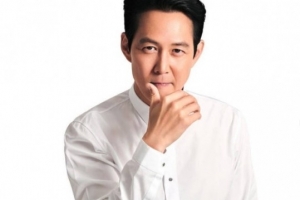 이정재, 영화 선배 위해 5000만원 기부…“가난 접하면 마음 아파”