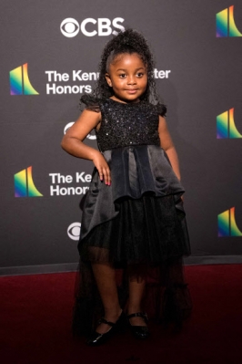 Musical artist Vanvan attend the 46th Kennedy Center Honors gala at the Kennedy Center for the Performing Arts in Washington, DC, on December 3, 2023. AFP 연합뉴스