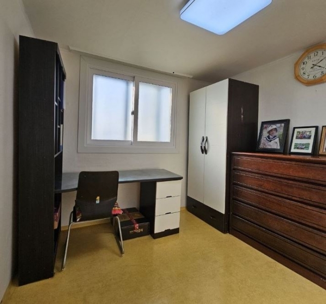 서울 광진구가 ‘눈부신 정리’ 사업을 통해 정돈한 치매 환자의 집의 모습. 광진구 제공