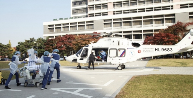 전국 유일 24시간 응급의료 전용헬기 운영으로 매년 300명 이상의 중증외상환자를 이송하고 있다. 경기도 제공