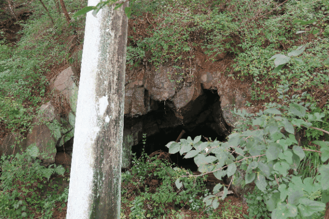 군산에서 발견된 인공굴. 군산시 제공