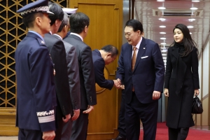 네덜란드 순방 마친 尹… 與 혼란·개각 등 국내 현안 과제 점검