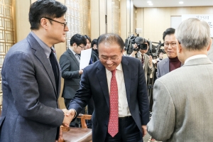 여야, ‘예산안 합의 시한’ 하루 앞두고 막판 협상