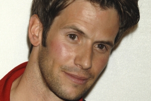 배우 크리스천 올리버 ‘경비행기 추락’ 두 딸과 함께 사망