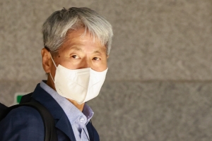 [단독] 신학림-김만배 “회사 내 자료 폐기하라” 녹취록 나왔다…檢, 자필 노트 3권도 확보