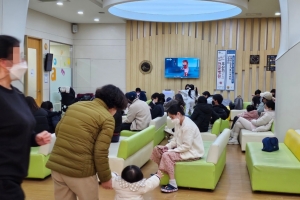 “늦은밤 아이 아프면 하늘 무너져… 집 근처 아동병원, 최고의 선물”