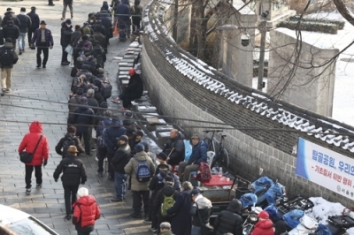 60세 이상이 2030보다 많아…총선 판 흔드는 ‘초고령 선거’