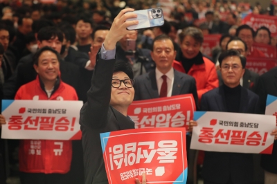 한동훈, 충남 찾아 “마음 얻고 싶다”…중도 소구력 지적엔 “눈높이 맞춰 노력”