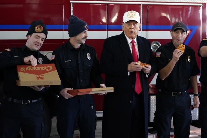 트럼프 ‘피자 유세’