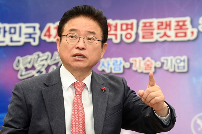 이철우 경북도지사가 18일 서울신문과의 인터뷰에서 경북도립미술관의 필요성과 당위성을 강조하고 있다. 경북도 제공