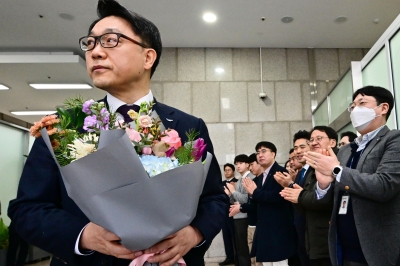 임기 마친 김진욱 공수처장 “독립성 지키려 노력” [포토多이슈]