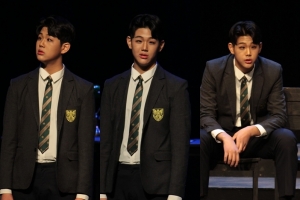 ‘이종혁 아들’ 이준수, 아빠 뛰어넘은 외모 근황…공연서 열연