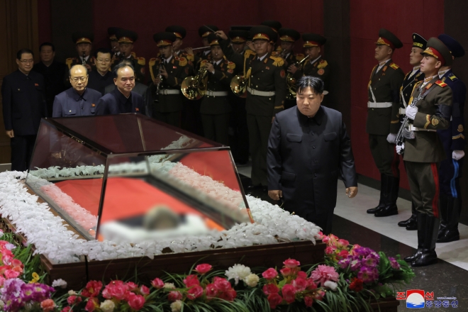 북한 최고인민회의 전 의장 최태복 사망… 김정은 직접 조문