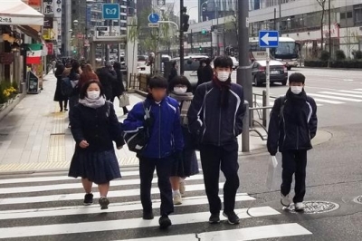 “선생님 앞에서 알몸으로 만세”…日 ‘물방울 검사’ 논란