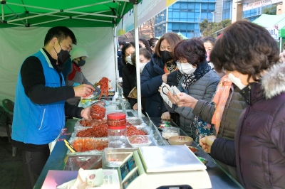 서대문구 “직거래장터서 설 준비해요”