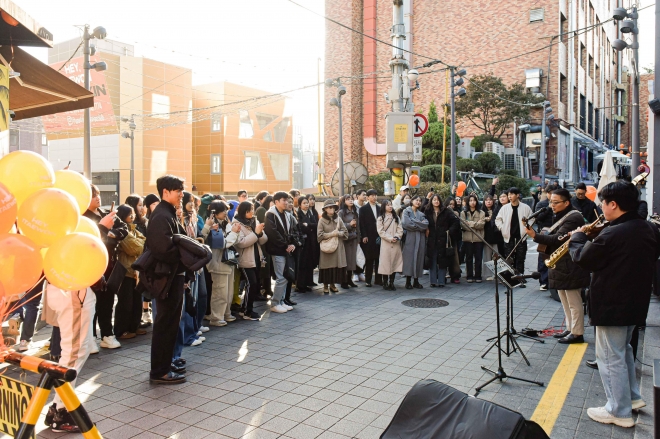서울 용산구 이태원에서 플리마켓 행사가 열리고 있다. 용산구 제공 서울 용산구 이태원에서 플리마켓 행사가 열리고 있다. 용산구 제공