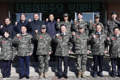 군 장병 만난 野 “예비군 단축”…대학생 만난 與 “장학금 확대”