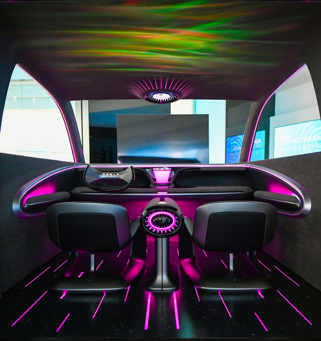 ‘휴먼 센트릭(인간 중심) 인테리어 조명’ 시스템이 적용된 차량 내부. 현대모비스 제공