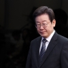이재명 尹 직격, “영부인 의혹 은폐·선거 개입 앞장서”