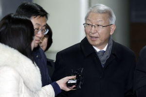 “재판 개입할 직권 없어 남용 아니다” 법리로 무죄 선고된 양승태