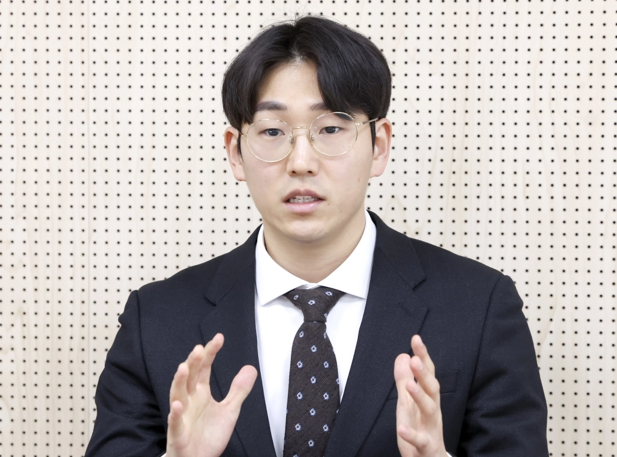 보건복지부 장관 청년보좌역 박정재씨가 30일 정부세종청사에서 서울신문과 인터뷰하고 있다. 복지부 제공