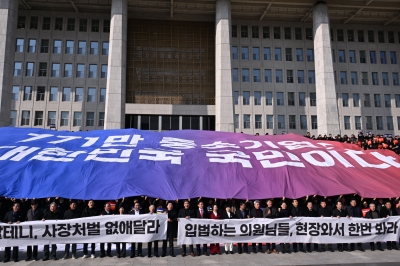 “감옥 가느니 폐업할 것” 중대재해법 유예 위해 국회로 간 기업인들