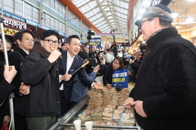 한동훈, 서울 경동시장 방문…설 앞두고 [포토多이슈]