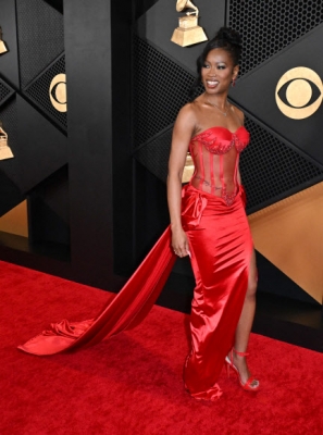 US singer-songwriter Roy Keisha Rockette arrives for the 66th Annual Grammy Awards at the Crypto.com Arena in Los Angeles on February 4, 2024. AFP 연합뉴스