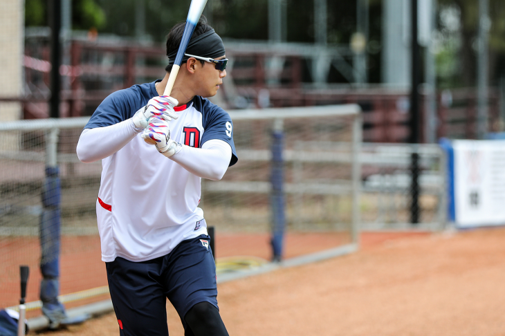 두산 베어스 박준영이 1일 호주 시드니 블랙타운 야구장에서 훈련하고 있다. 두산 베어스 제공