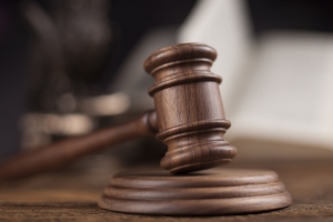 ‘집회중 경찰과 몸싸움’ 민노총 조합원들 ‘집행유예’