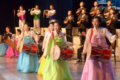 [포토] 北 광명성절 경축 인민예술축전 공연