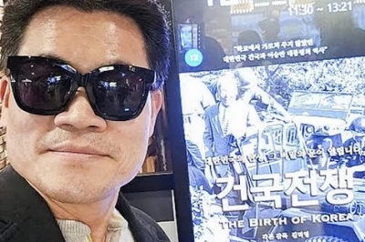 ‘한국사 일타’ 전한길, 이승만 영화 ‘건국전쟁’ 관람 인증